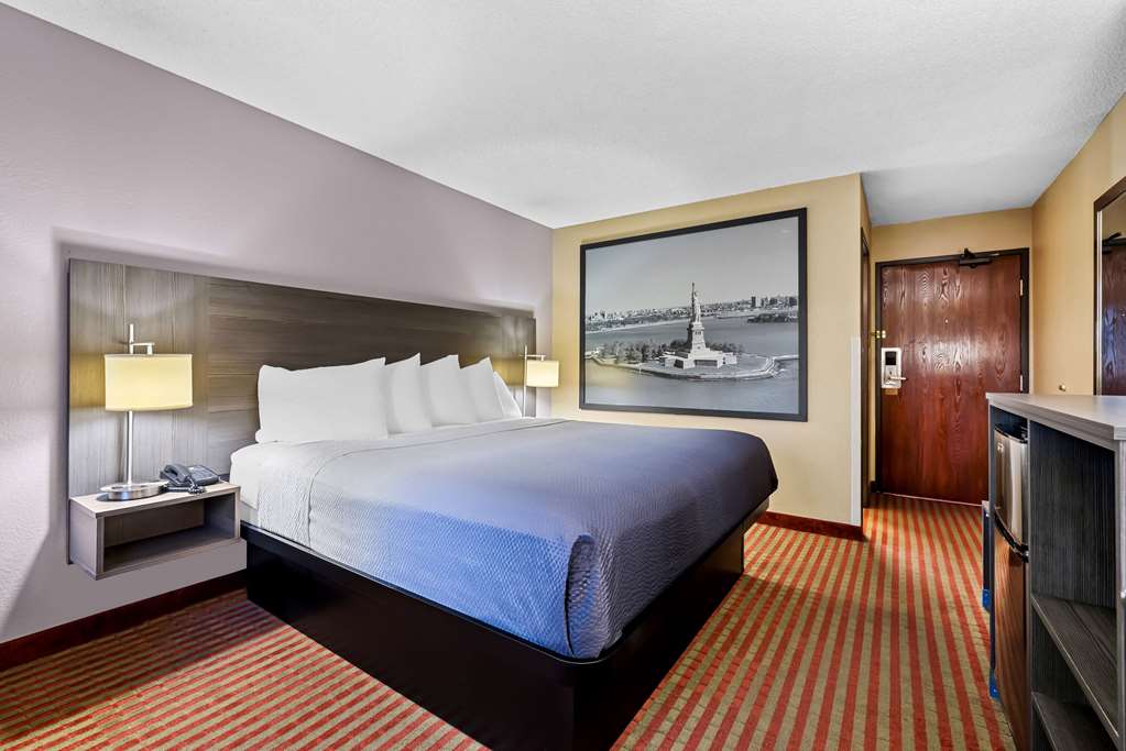 Super 8 by Wyndham Amsterdam - photo 24