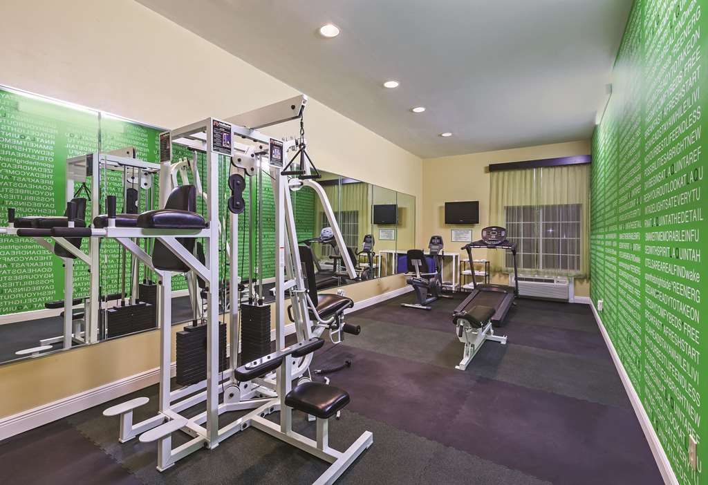 La Quinta Inn & Suites by Wyndham Angleton - photo 15