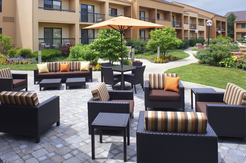 Courtyard by Marriott Chicago Deerfield - photo 28