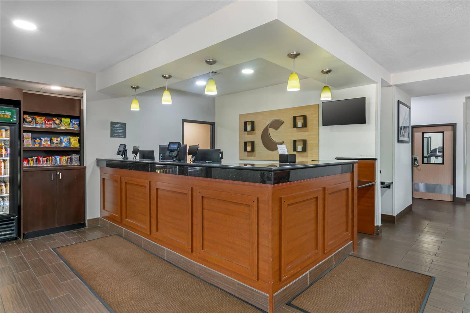 Comfort Inn & Suites Kansas City Northeast - photo 6