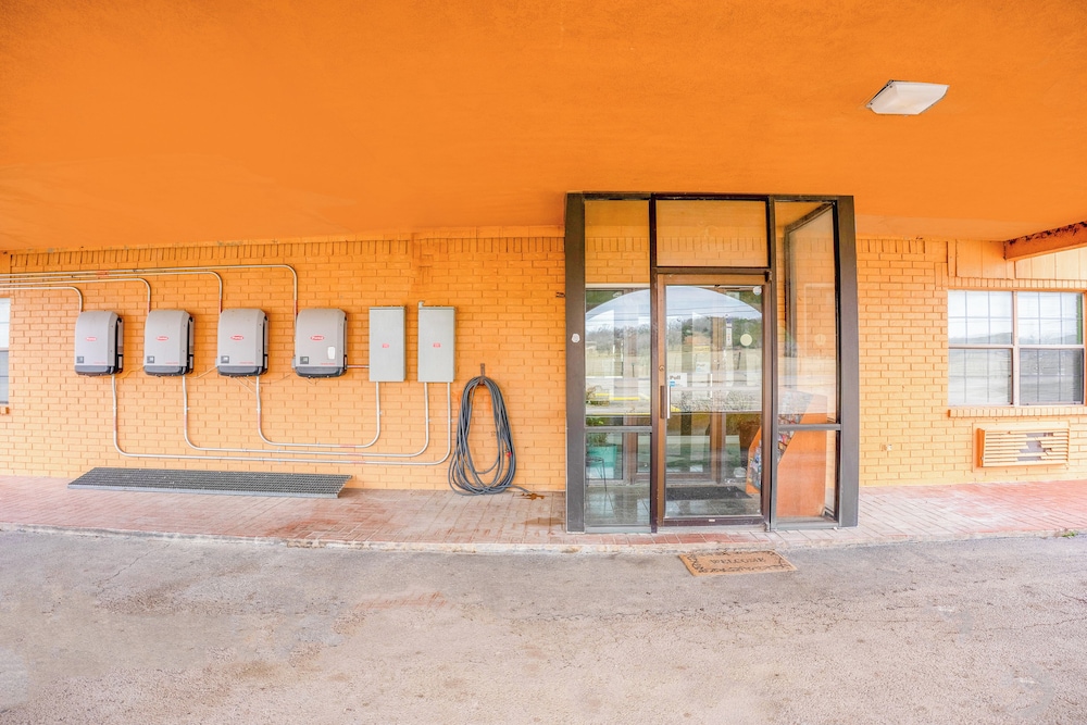 Executive Inn Mineral Wells - photo 49