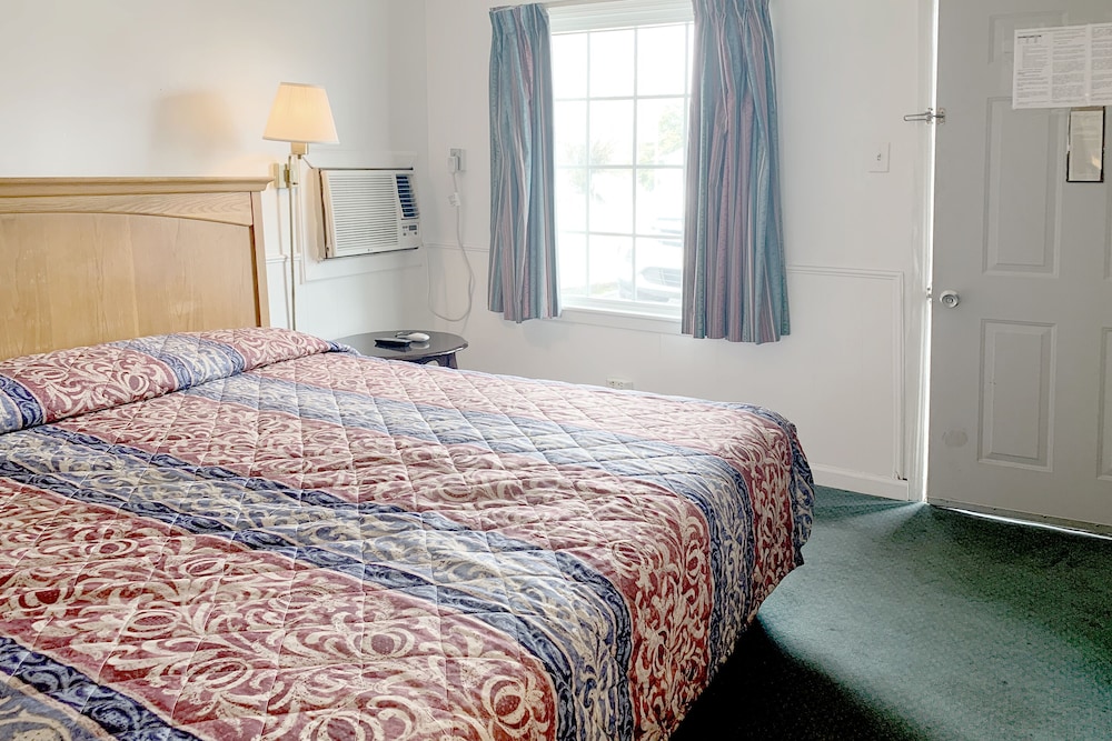 Four Keys Inn - photo 10