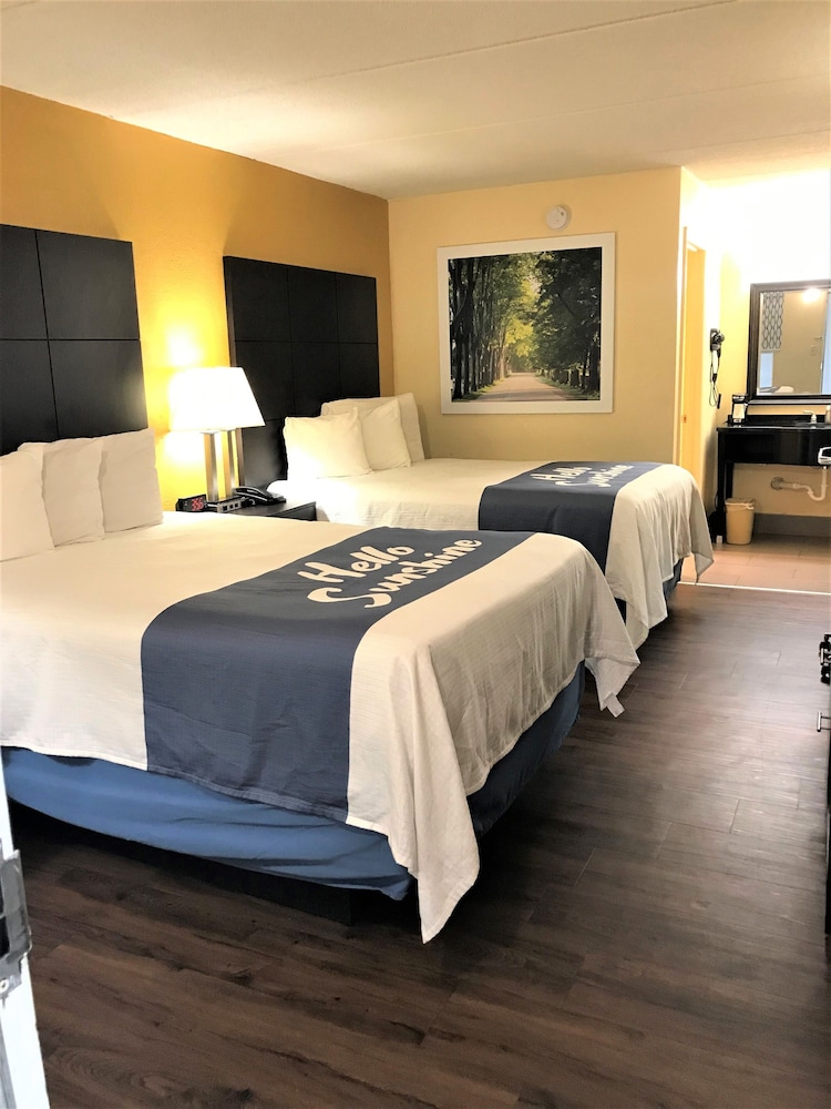 Days Inn by Wyndham Ridgeland South Carolina - photo 9