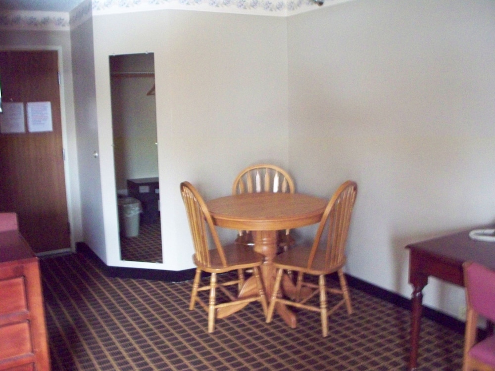 Country Inn Deerwood - photo 5