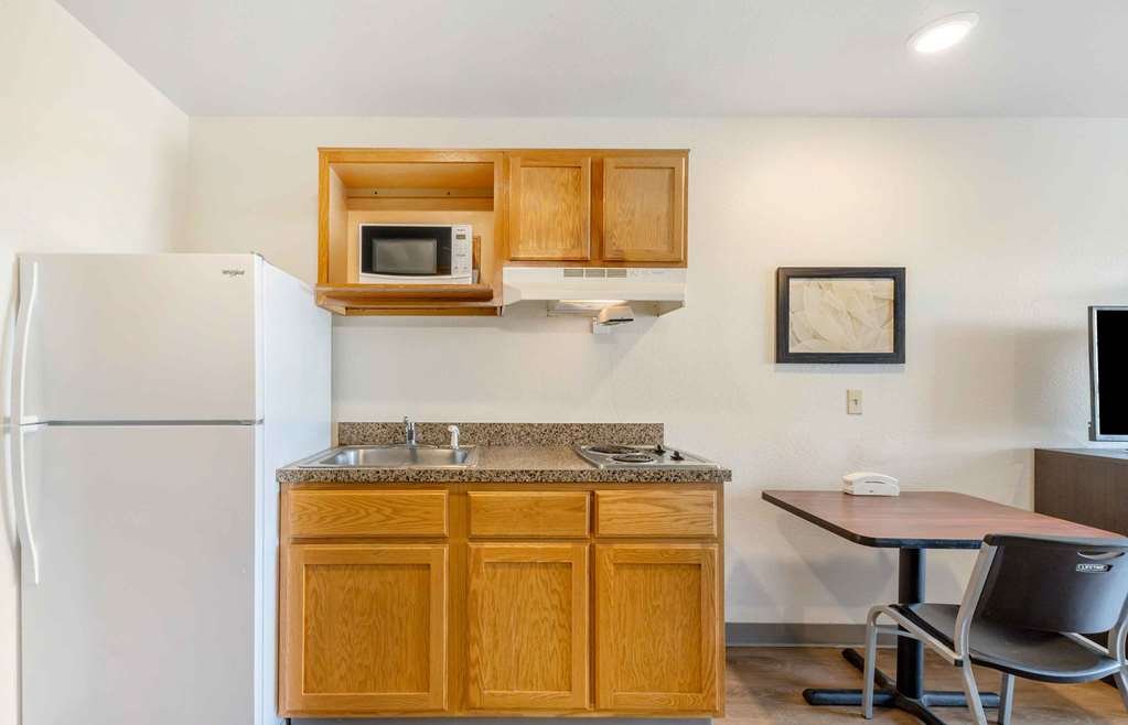 Extended Stay America Select Suites Oklahoma City Norman - photo 12