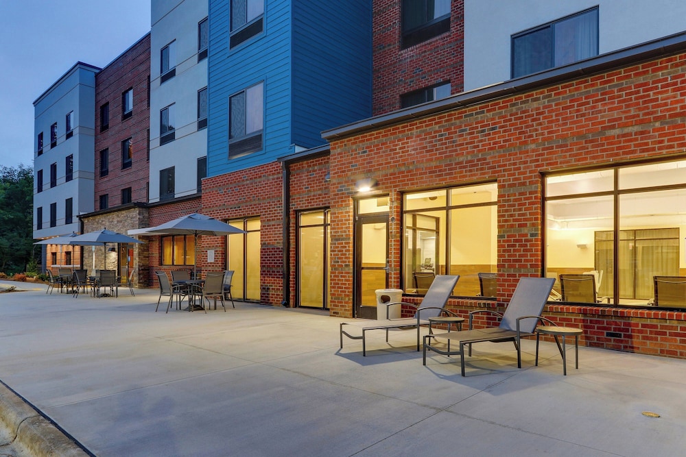 Fairfield Inn & Suites by Marriott Asheville Weaverville - photo 41
