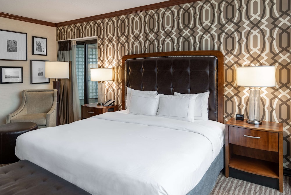 Hilton Alexandria Mark Center - photo 20