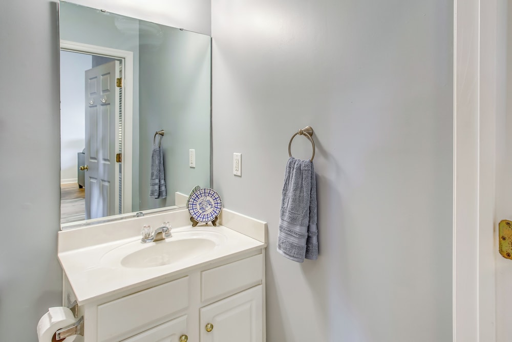 3 Mi to Beach: NMB Golf Resort Condo - photo 12