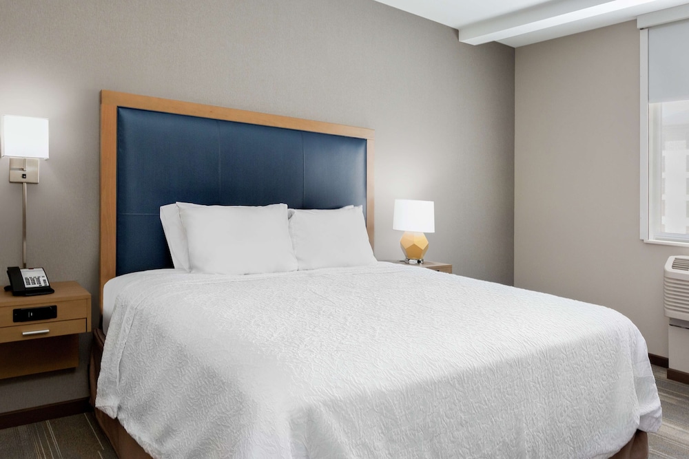 Hampton Inn & Suites San Diego Airport Liberty Station - photo 19