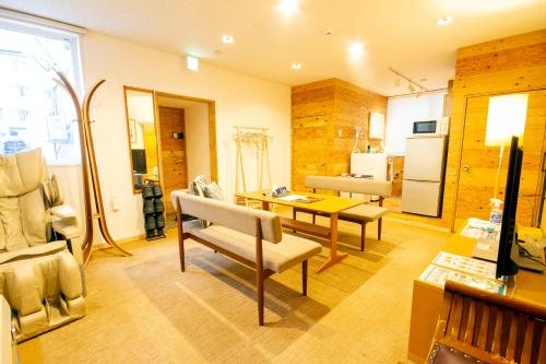Kodatel コダテル 札幌大通公園 101 - carbon neutral hotel in Sapporo