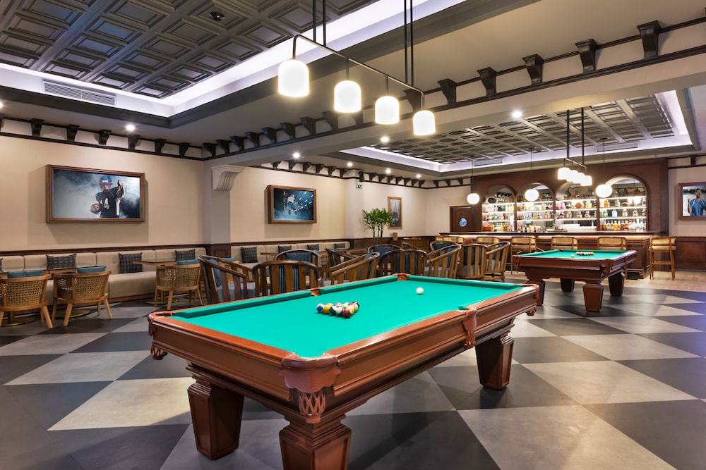 Sports bar