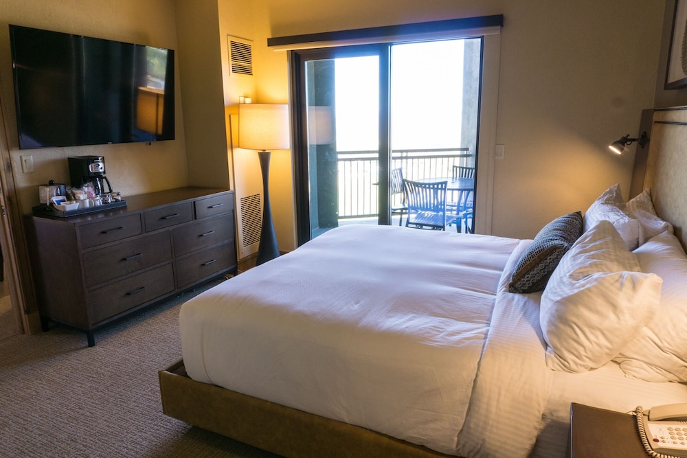 Deluxe condo in newly remodeled Grand Summit Hotel by RedAwning Save 20 on 7 Nights - photo 5