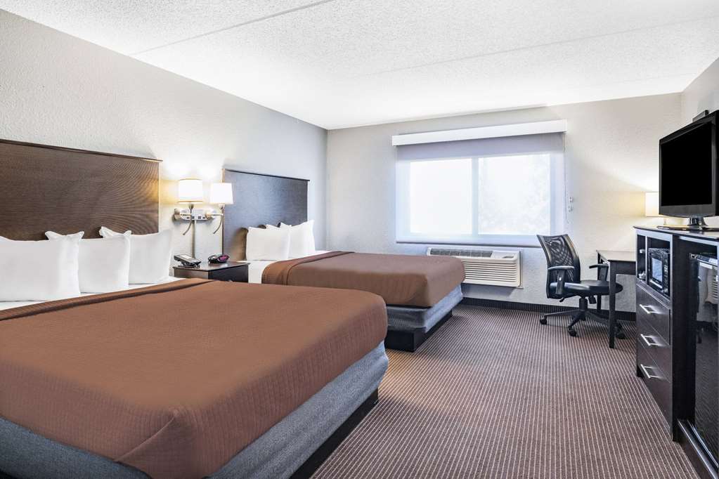 AmericInn by Wyndham Plover Stevens Point - photo 25