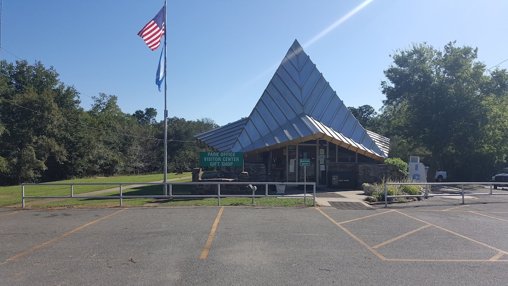 Lake Eufaula Inn - photo 29