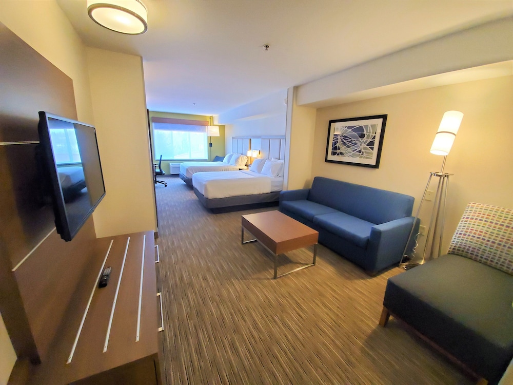 Holiday Inn Express & Suites Seattle North Lynnwood by IHG - photo 2