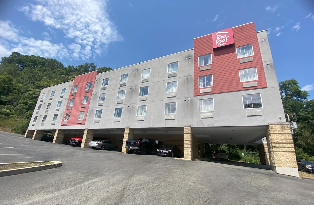 Red Roof Inn Pittsburgh Mcknight Rd in Pittsburgh, United States