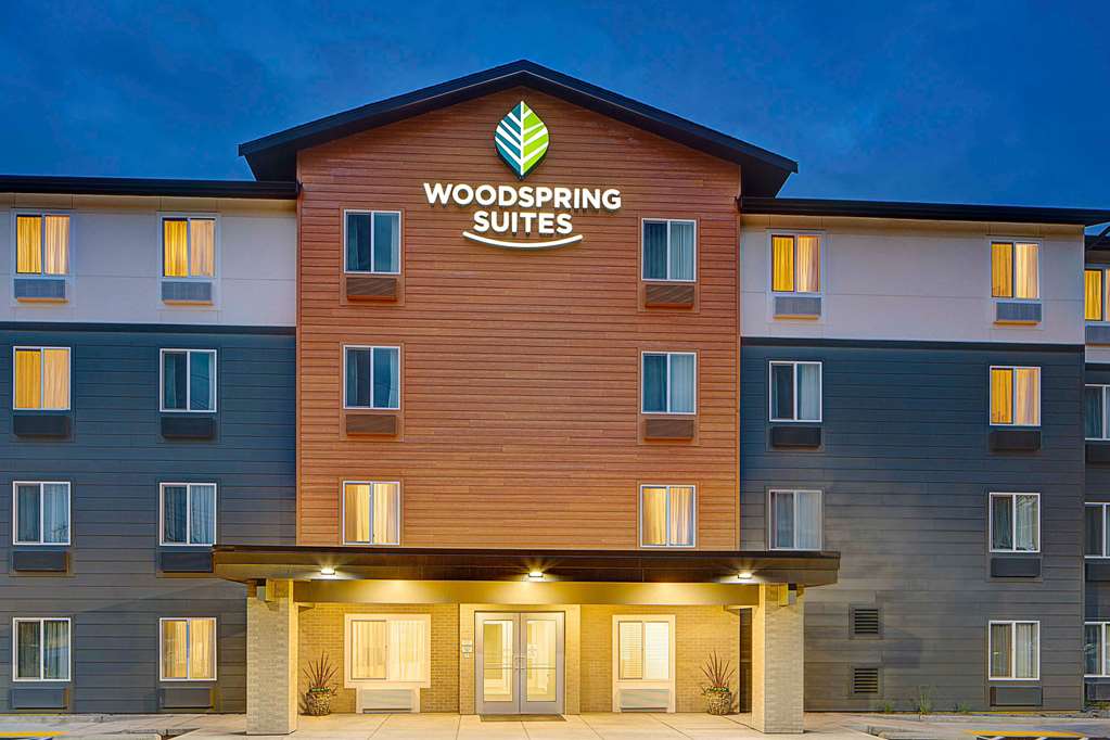 WoodSpring Suites Seattle Everett - photo 2