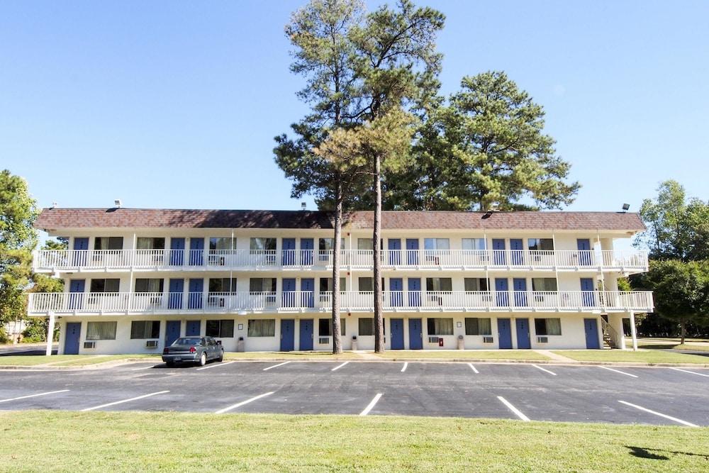 Motel 6 Williamsburg in Williamsburg, United States