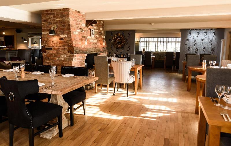 The Wheatsheaf Inn - carbon neutral hotel in Crewe