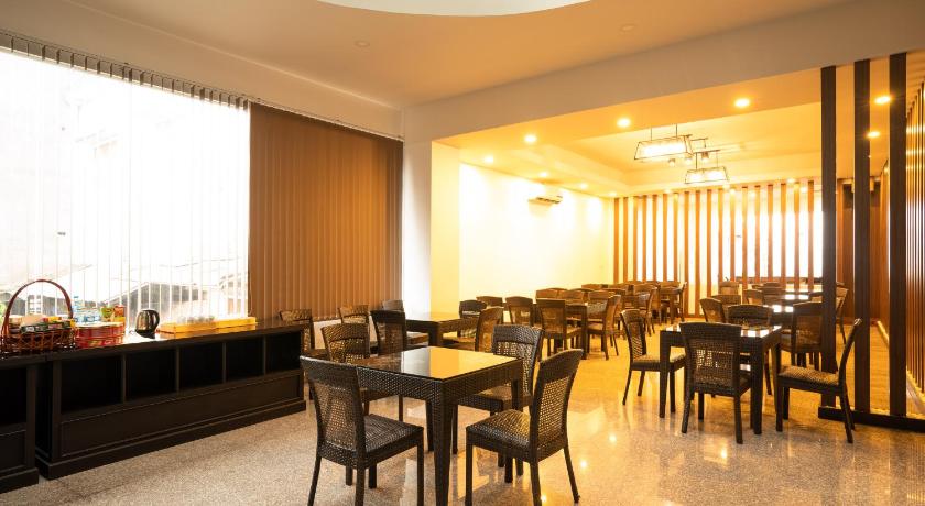 Intouch Riverside Hotel — Pakse — photo 5