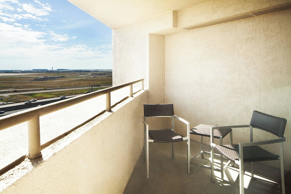 Dallas Fort Worth Airport Marriott - photo 20