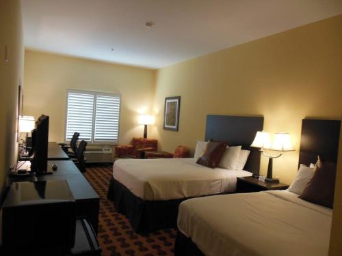 The Sagebrush Hotel - photo 12