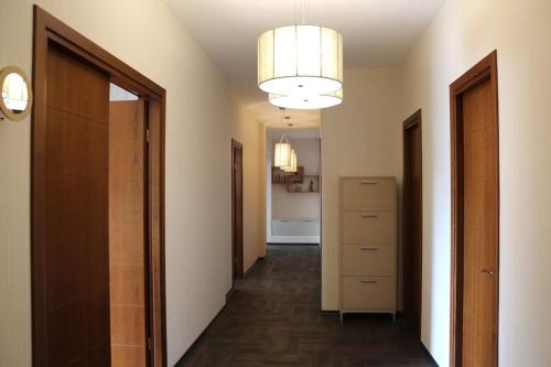 Tsiklauri Luxurious Apartment in the City Centre