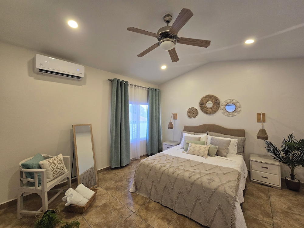 Rooi Santo Residence — 4-Star Luxury Hotel in Noord, Aruba
