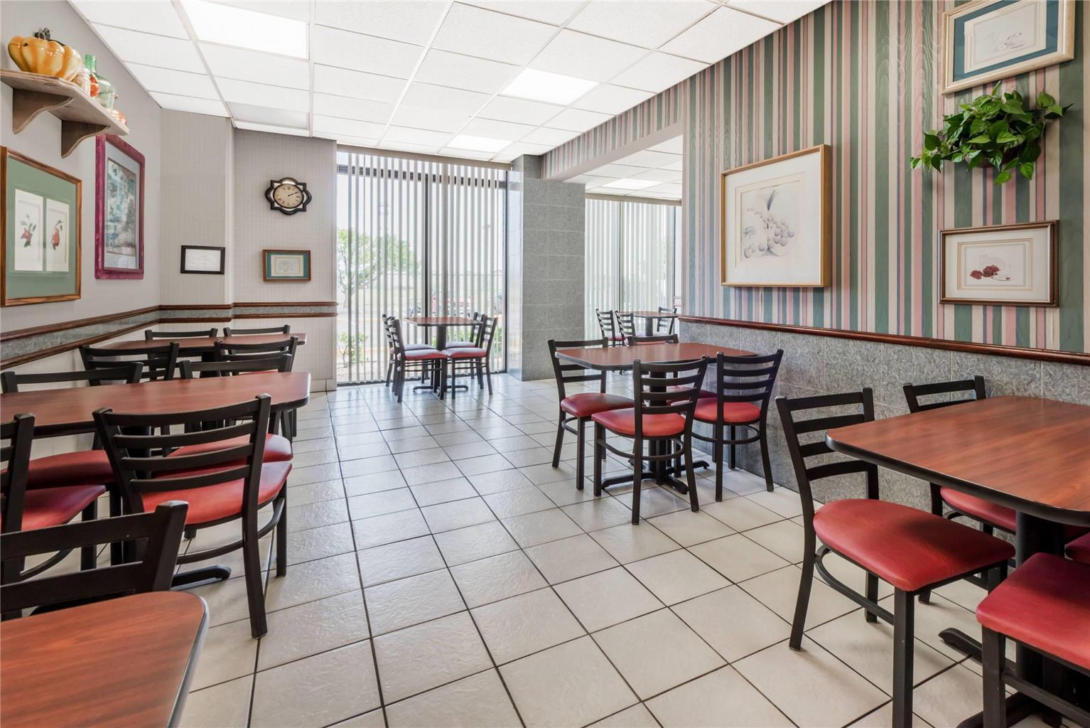 Days Inn by Wyndham Amarillo East - photo 20