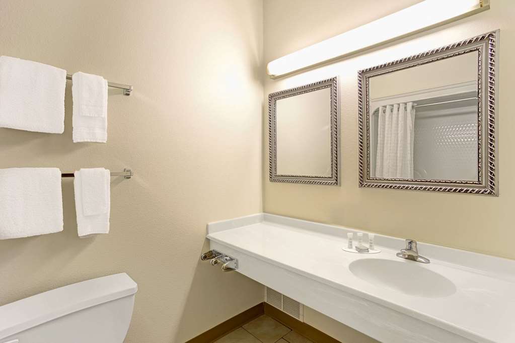 Super 8 by Wyndham Gurnee - photo 10