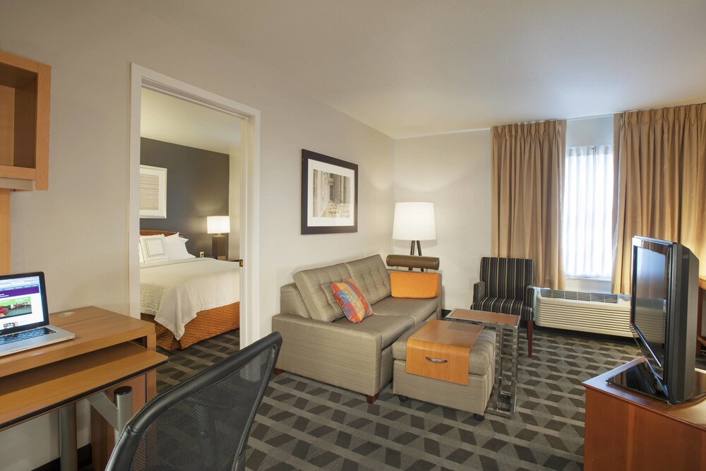 TownePlace Suites Marriott Dulles Airport - photo 5