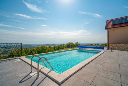 Nika - carbon neutral hotel in Kalnik