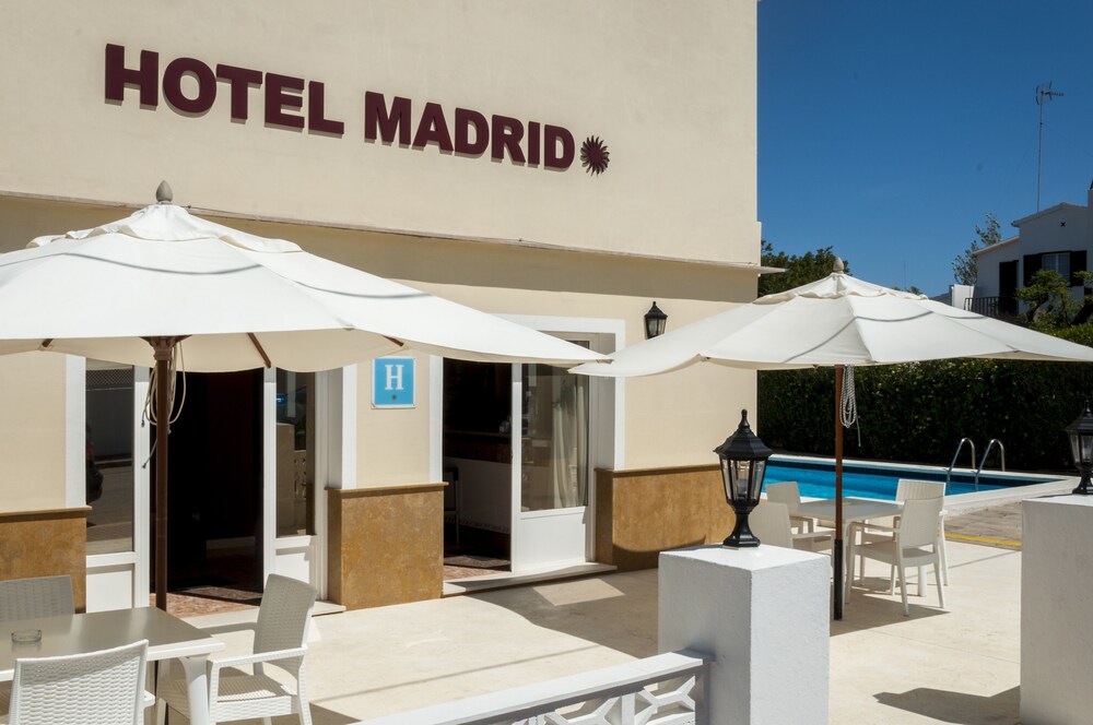Madrid - carbon neutral hotel in Ciutadella