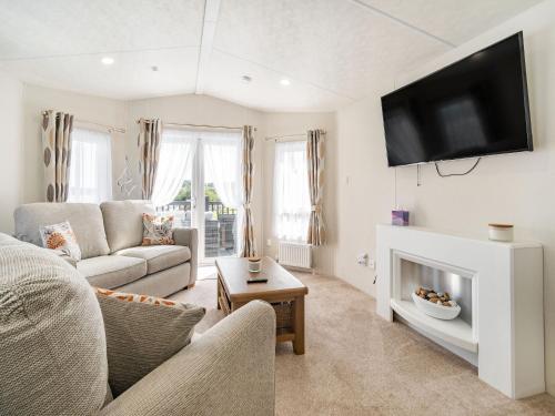Red Wood Lodge Uk40849