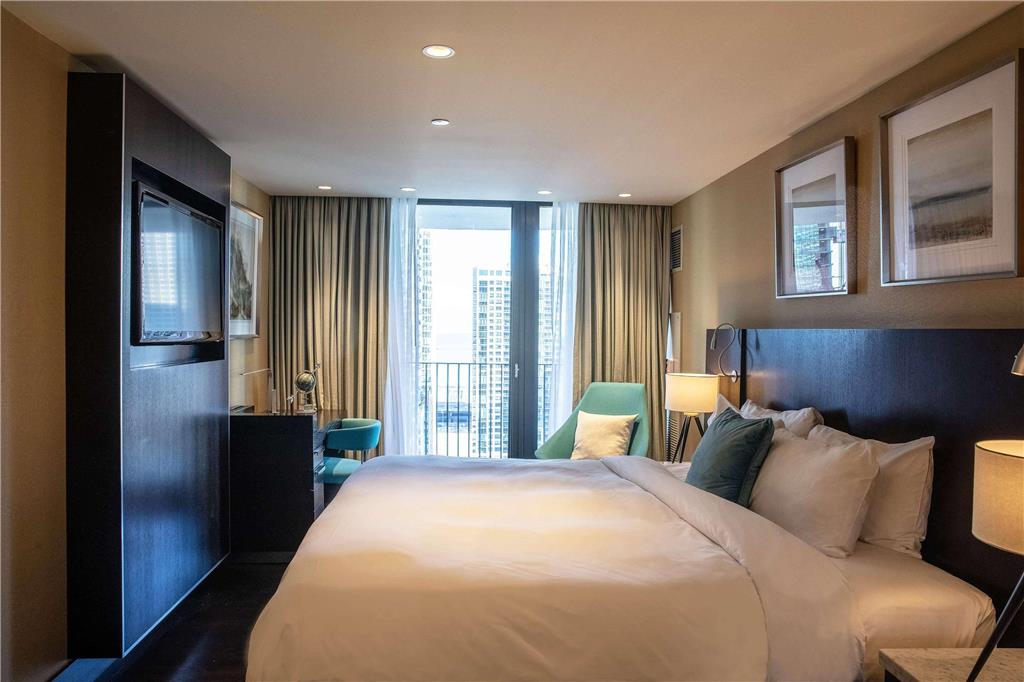 Radisson Blu Aqua Hotel Chicago - photo 25