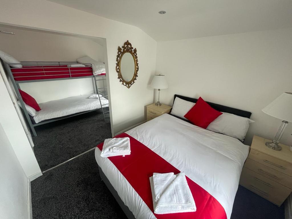 Pck Thas Hotel — Blackpool — photo 3