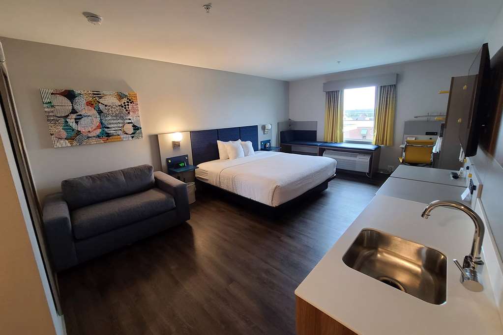 Microtel Inn & Suites by Wyndham Milford - photo 10