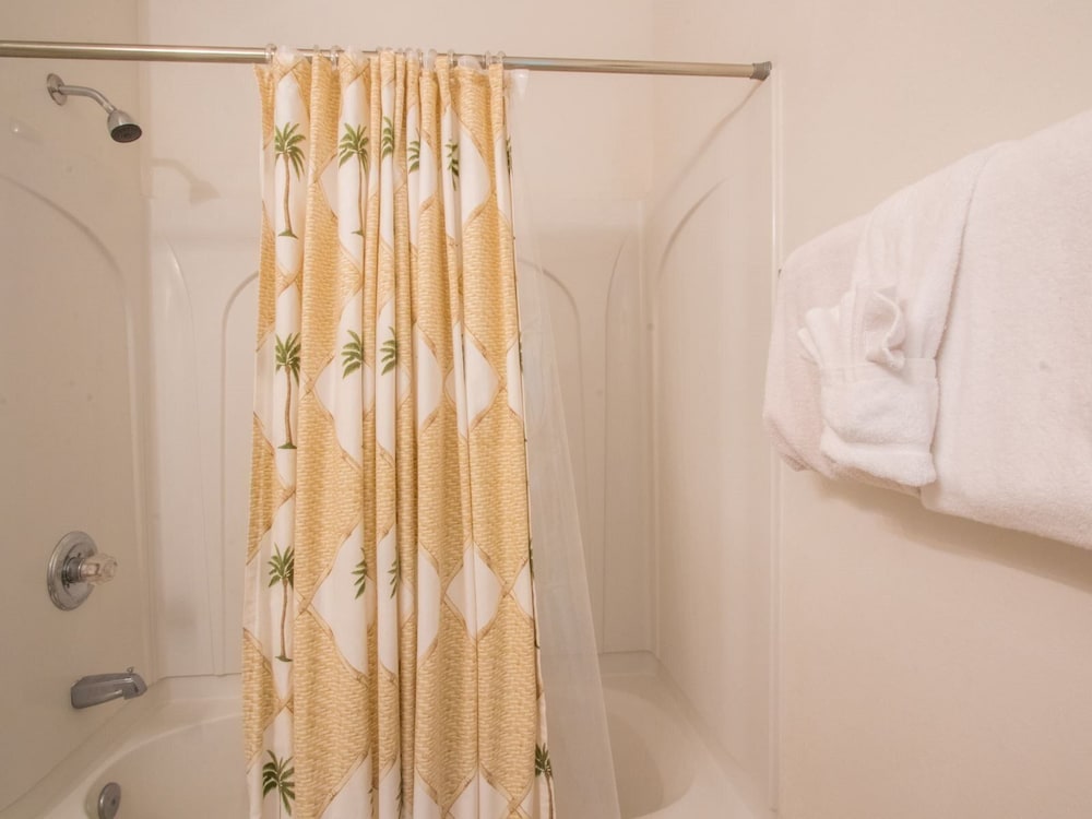 5 Bed 388 - photo 15