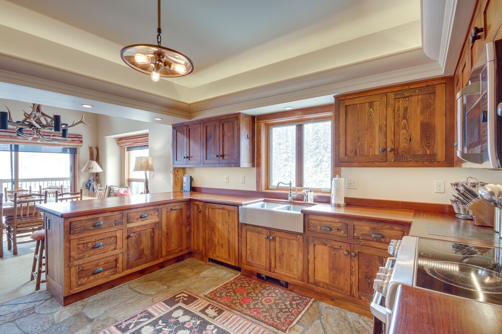 Big Sky Condo w Mountain Views 1 Mi to Resort - photo 13