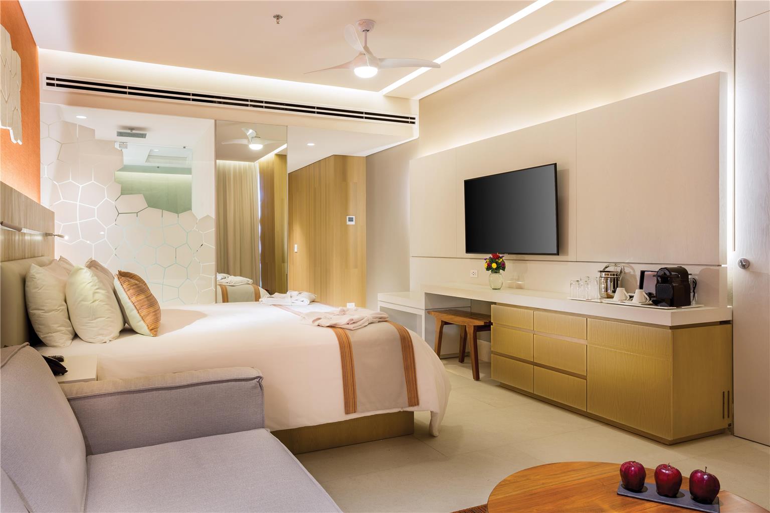 Guest room