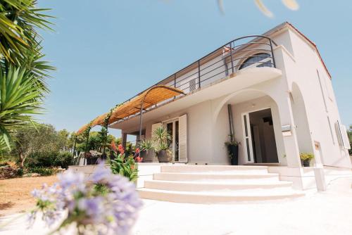 Tiha11 - carbon neutral hotel in Unknown City