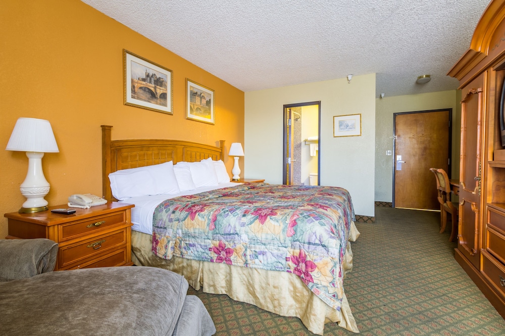 A Victory Inn Tolleson - photo 8