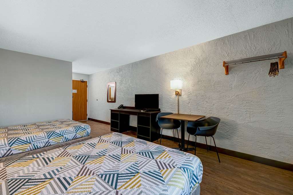 Motel 6 Elk Grove Village IL O'Hare - photo 15