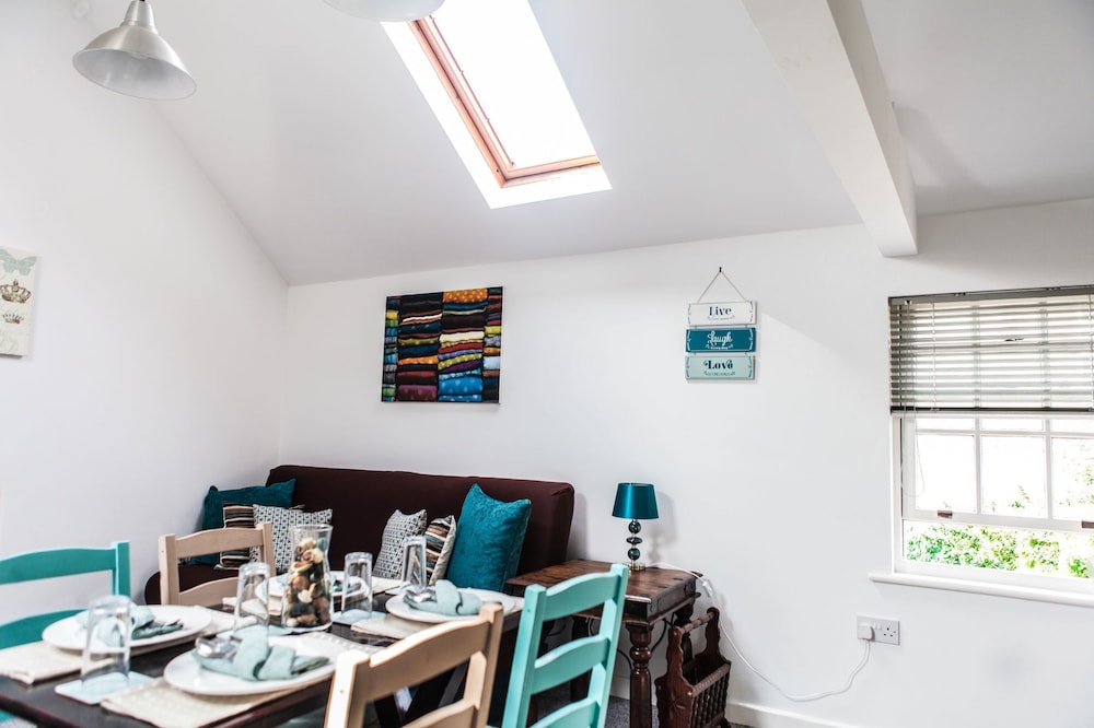 Cyrus House Cottage Apartment — 4-Star Luxury Hotel in Dartford, United Kingdom
