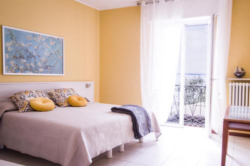 Appartamento Daisy — 4-Star Luxury Hotel in Bardolino, Italy