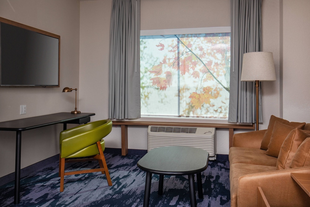 Fairfield Inn & Suites by Marriott McPherson - photo 53