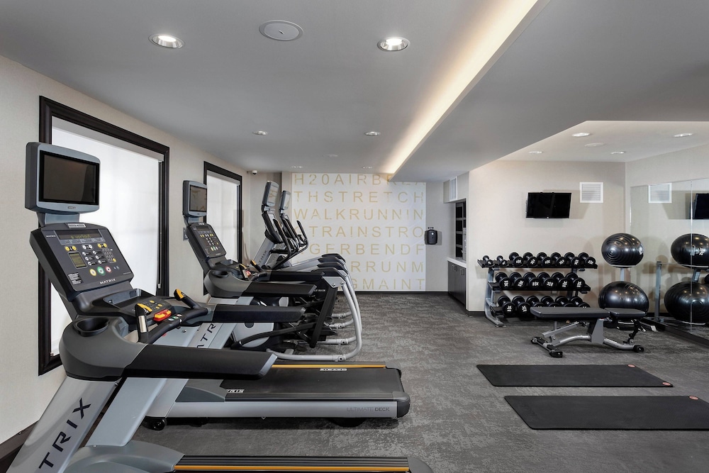 Residence Inn By Marriott Milwaukee Brookfield - photo 22