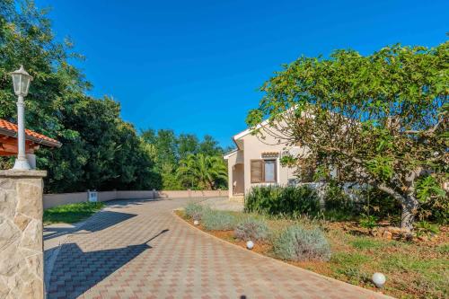 Family friendly house with a parking space Privlaka Zadar 23633 — 4-Star Luxury Hotel in Privlaka, Croatia