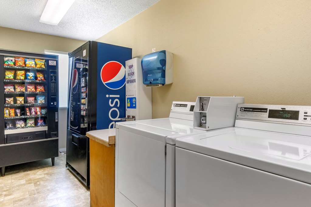 Econo Lodge Ellensburg Near University - photo 32