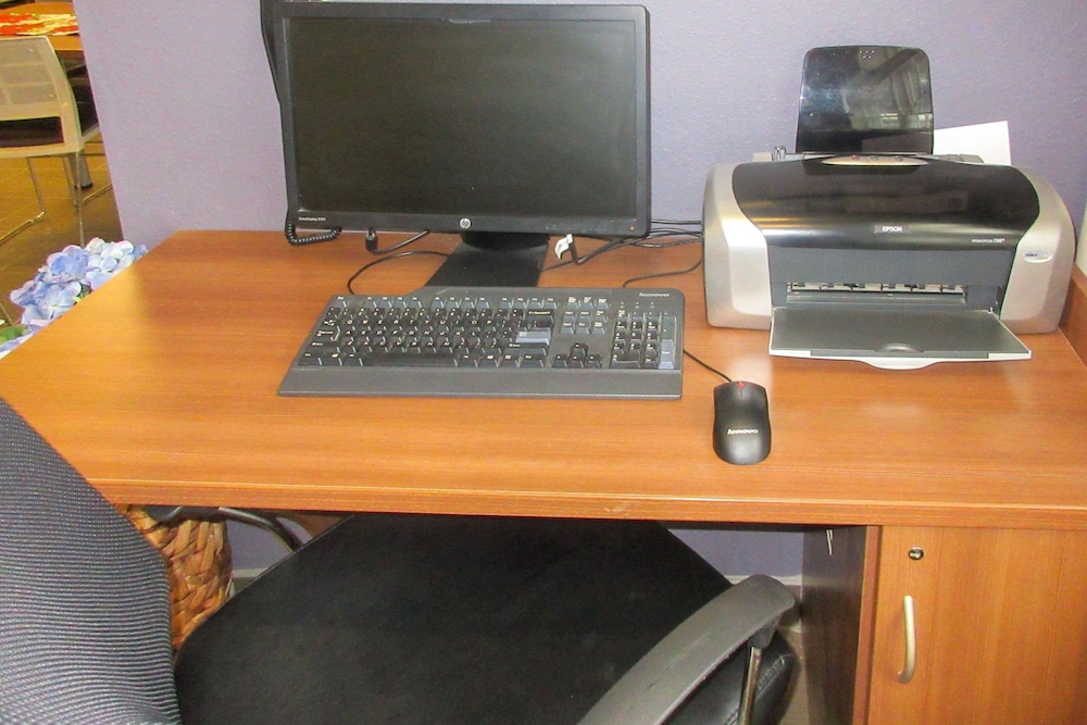 Quality Inn & Suites Caldwell I 77 - photo 20